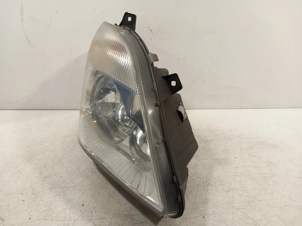 A9068200261: Scheinwerfer für Mercedes-Benz SPRINTER 3,5-t Van (B906)