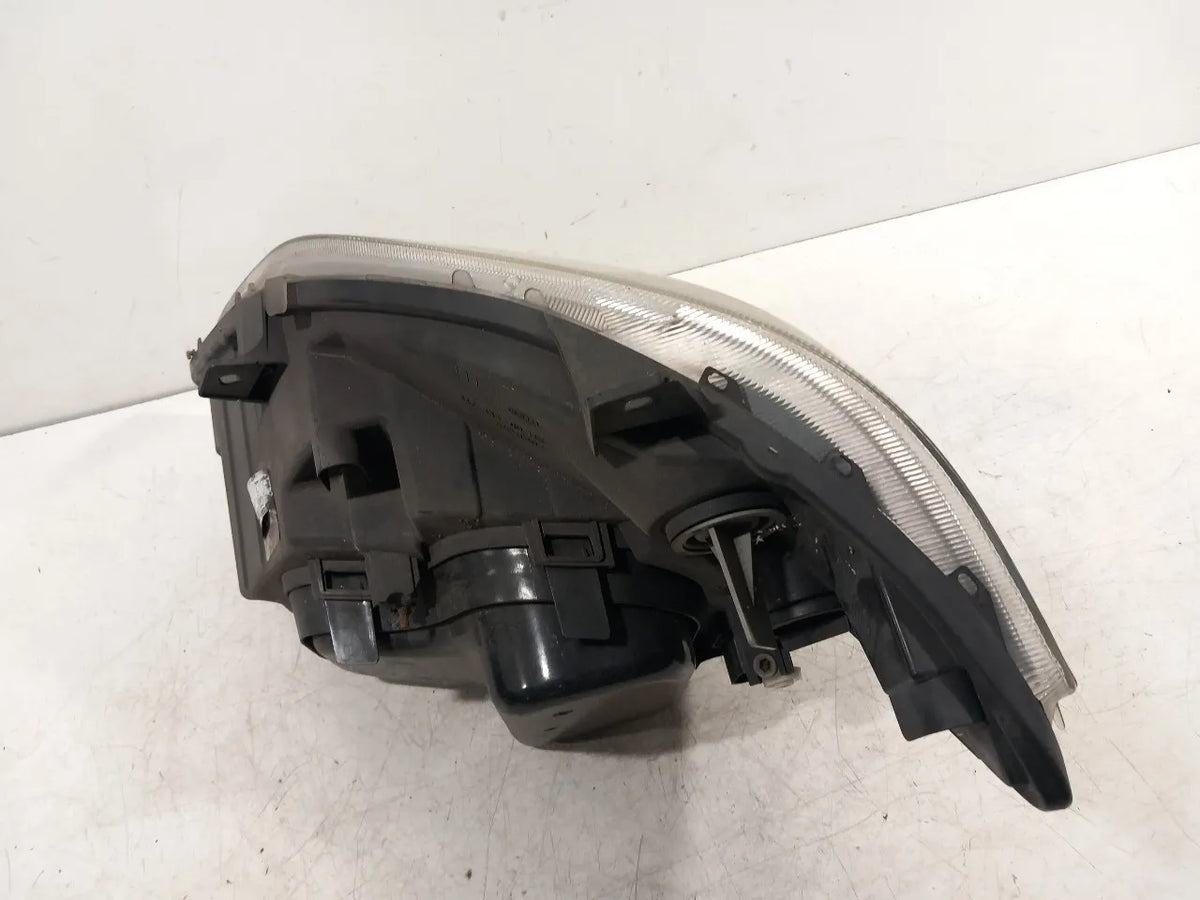 A9068200261: Scheinwerfer für Mercedes-Benz SPRINTER 3,5-t Van (B906)