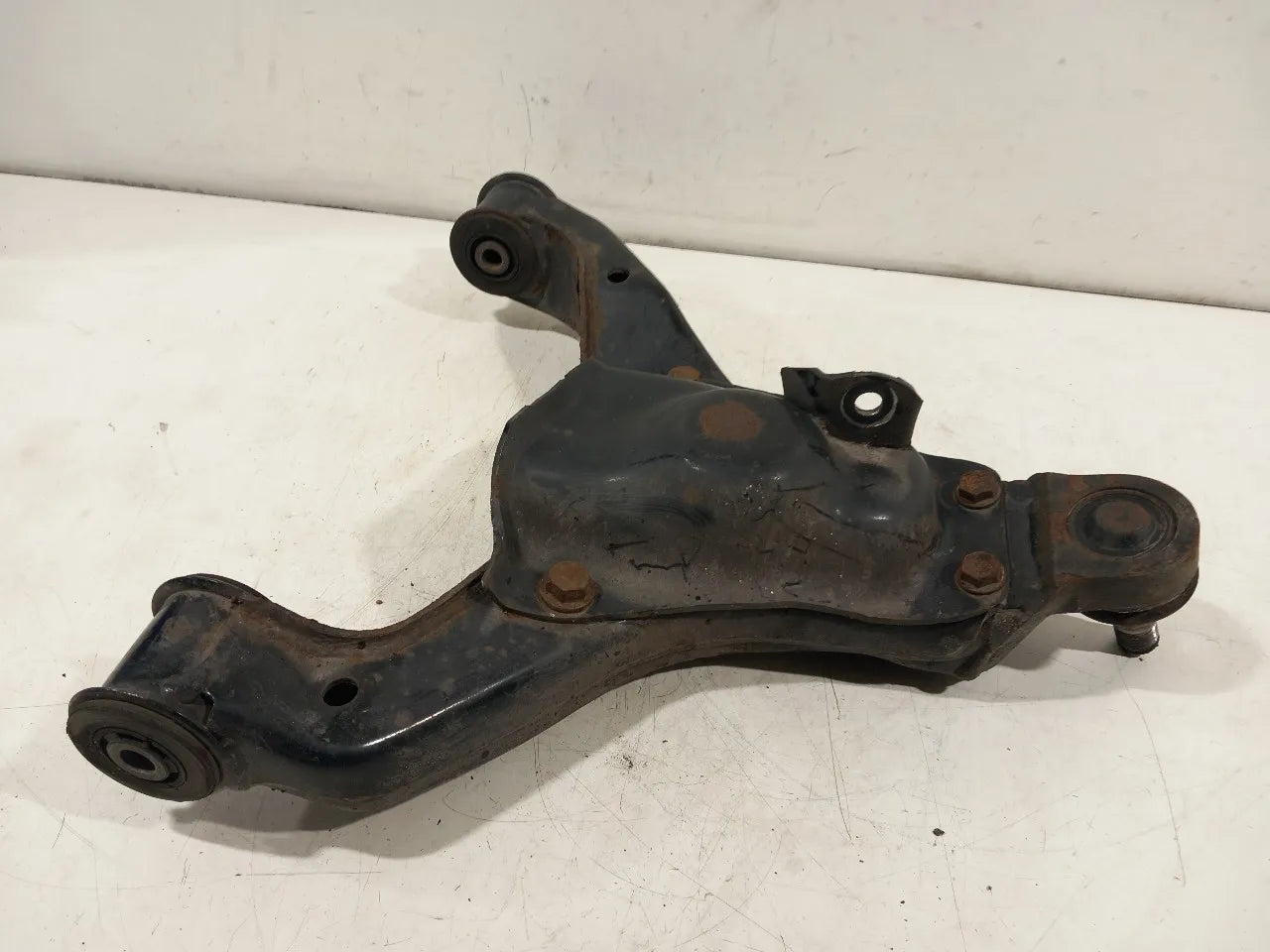 A9063221109: Querlenker vorne unten für Mercedes-Benz SPRINTER 3,5-t Van (B906)