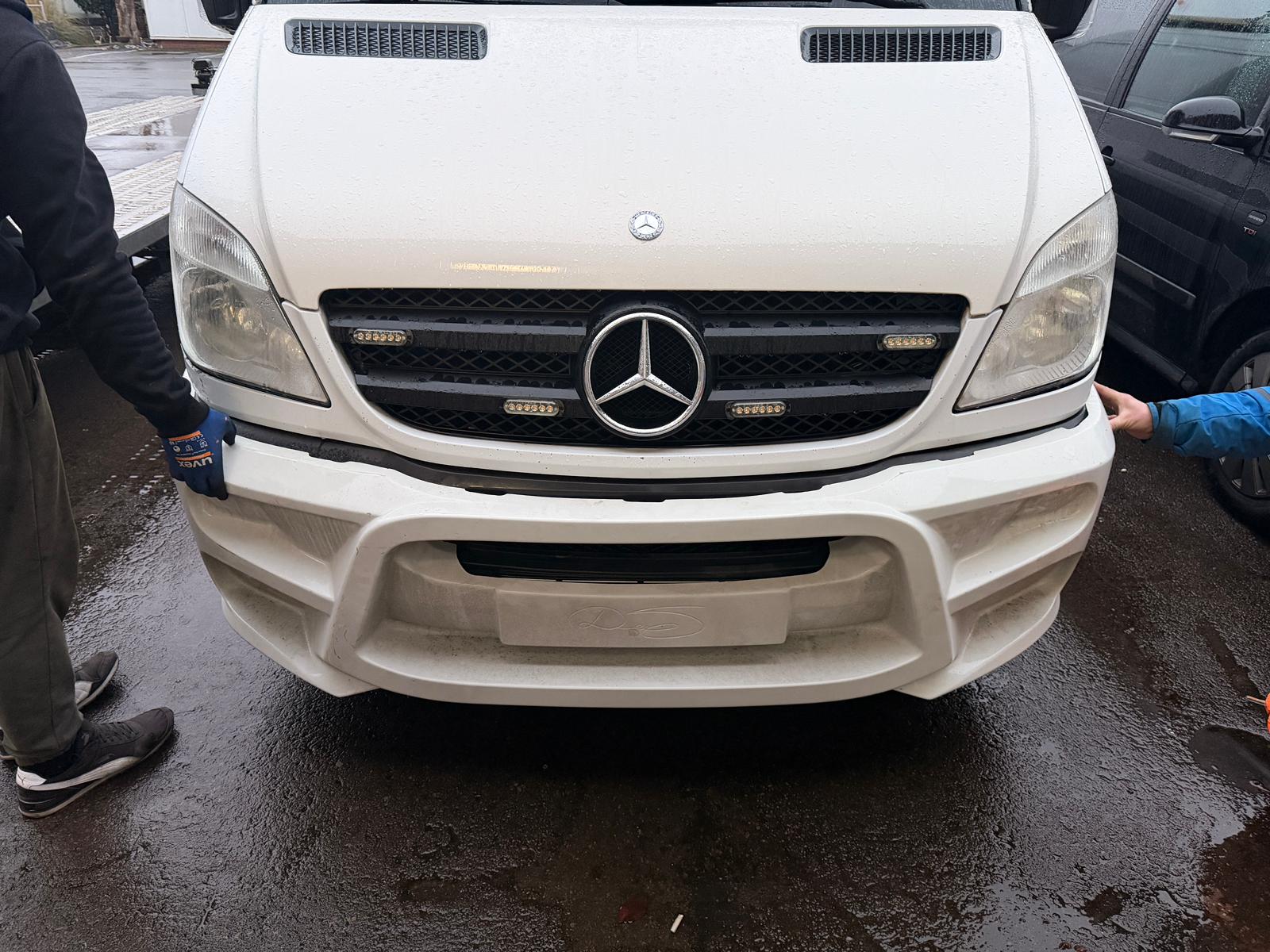 Mercedes Benz Sprinter W906 2006-2009 GFK Stoßstange Tuning