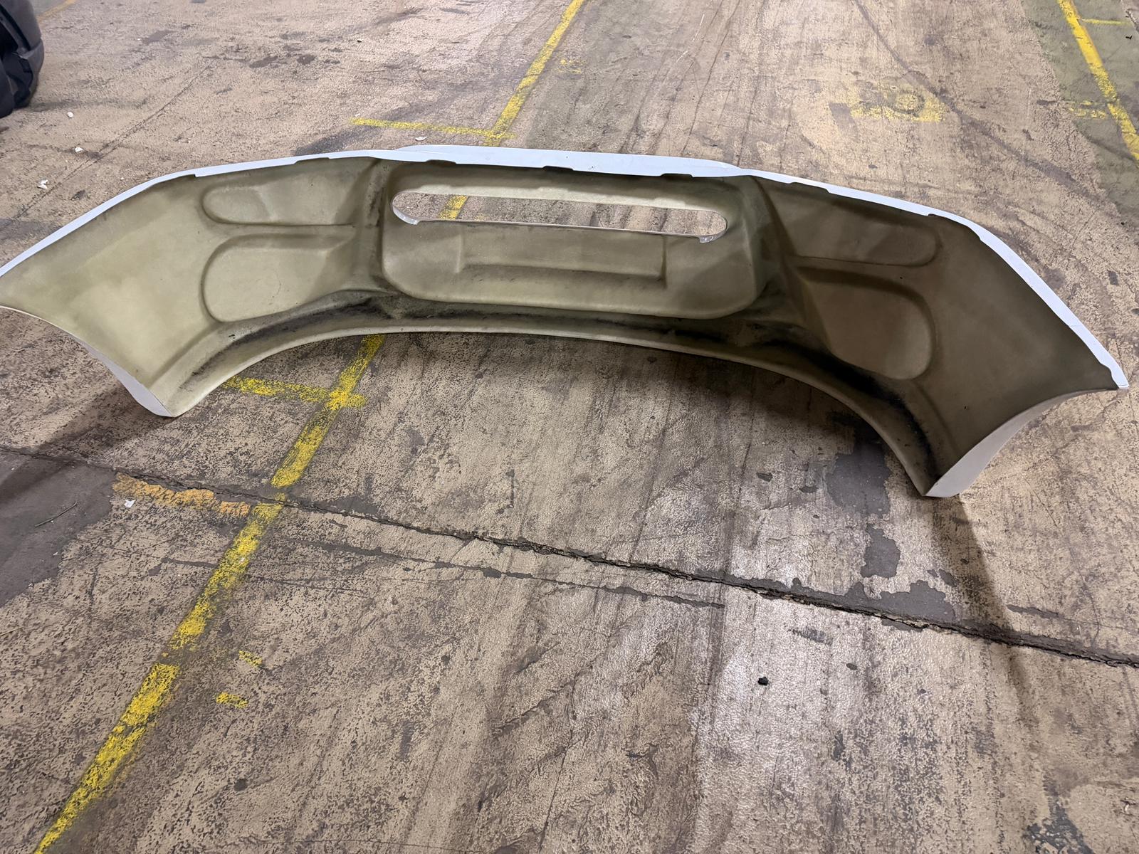 Mercedes Benz Sprinter W906 2006-2009 GFK Stoßstange Tuning